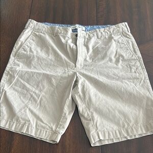 Jos A Banks men’s  Tan Shorts